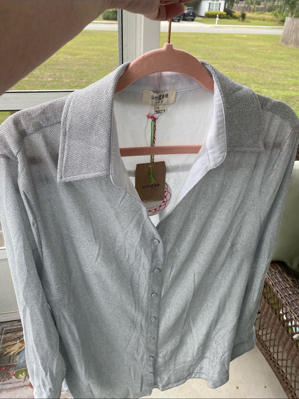 Umgee NWT Shimmery Silver Long Sleeve Button Down Shirt wPockets Sz L